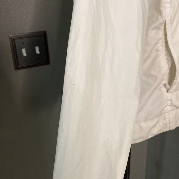 NIKE WOMENS SPORTSWEAR WINDRUNNER WOVEN HOODED JACKET 883495 133 - Picture 8 of 16